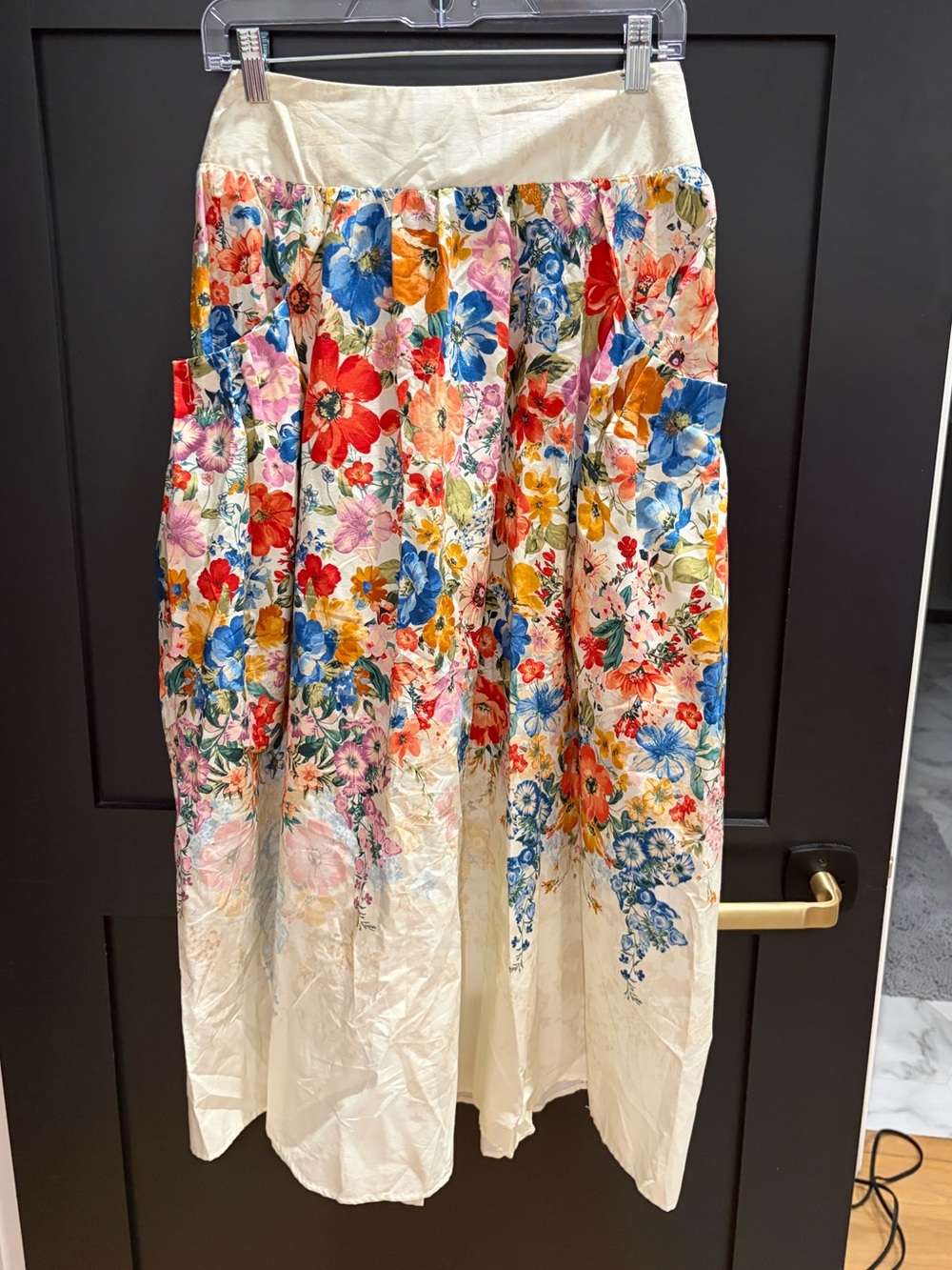 easel Cream Maxi Skirt with Multicolor Floral Print